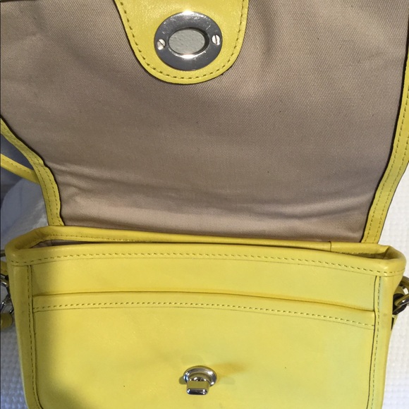 Coach-Legacy-Penny-19914-Womens-Leather-Shoulder-Bag-Yellow - Picture 3 of 5